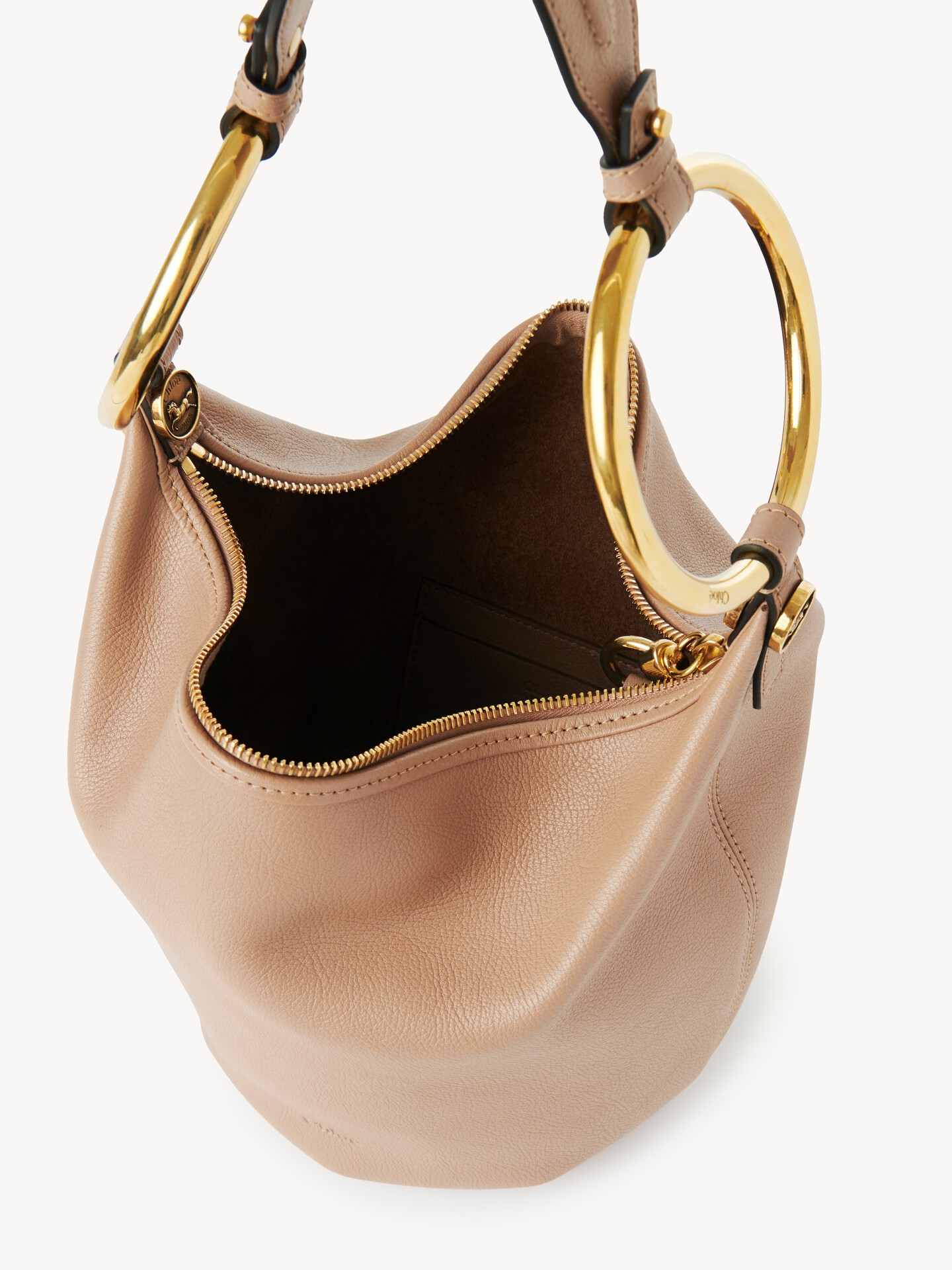 Small Bracelet handbag in grained leather - 5