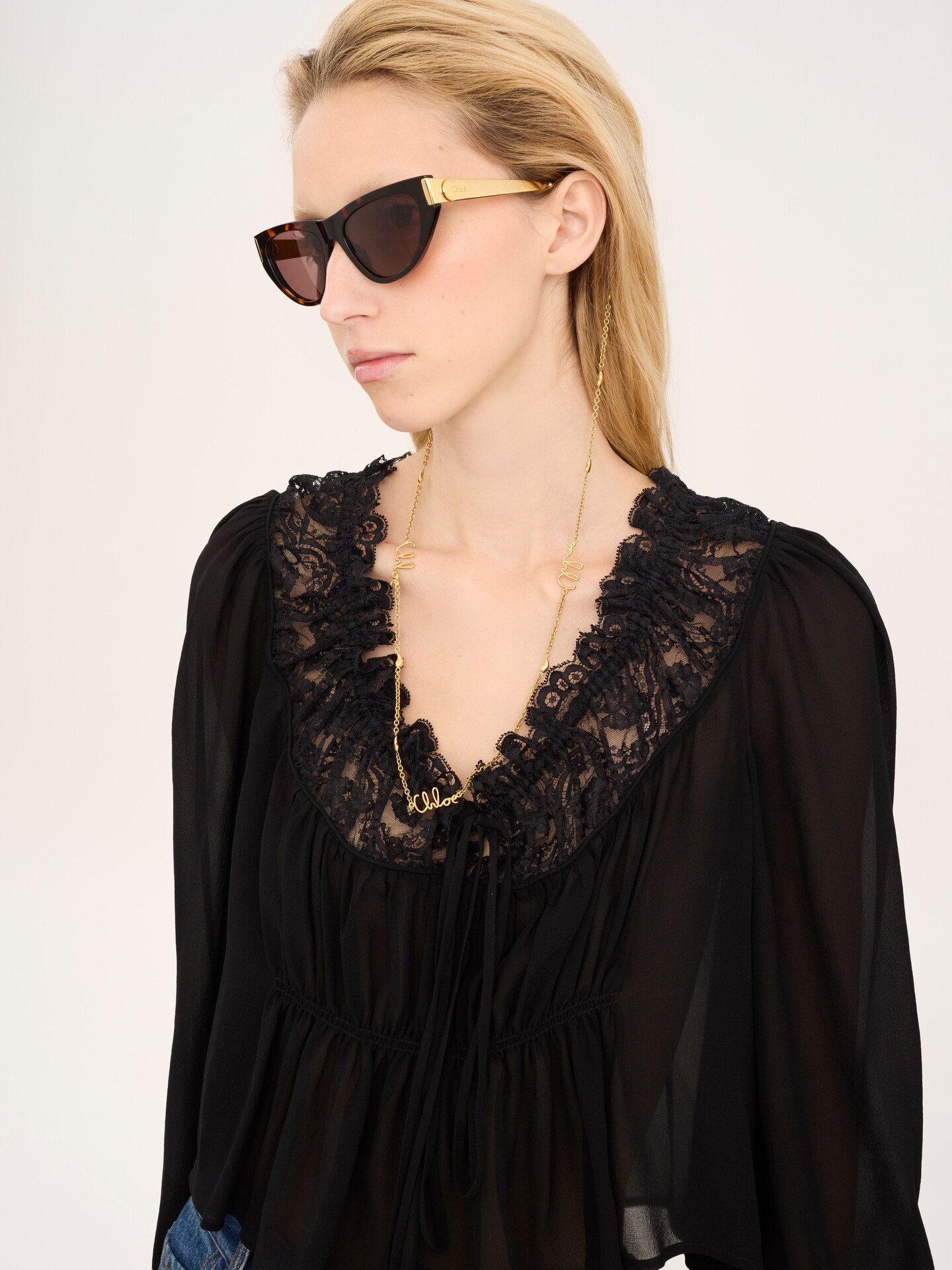 The Chlo&eacute; Iconic eyewear chain - 3