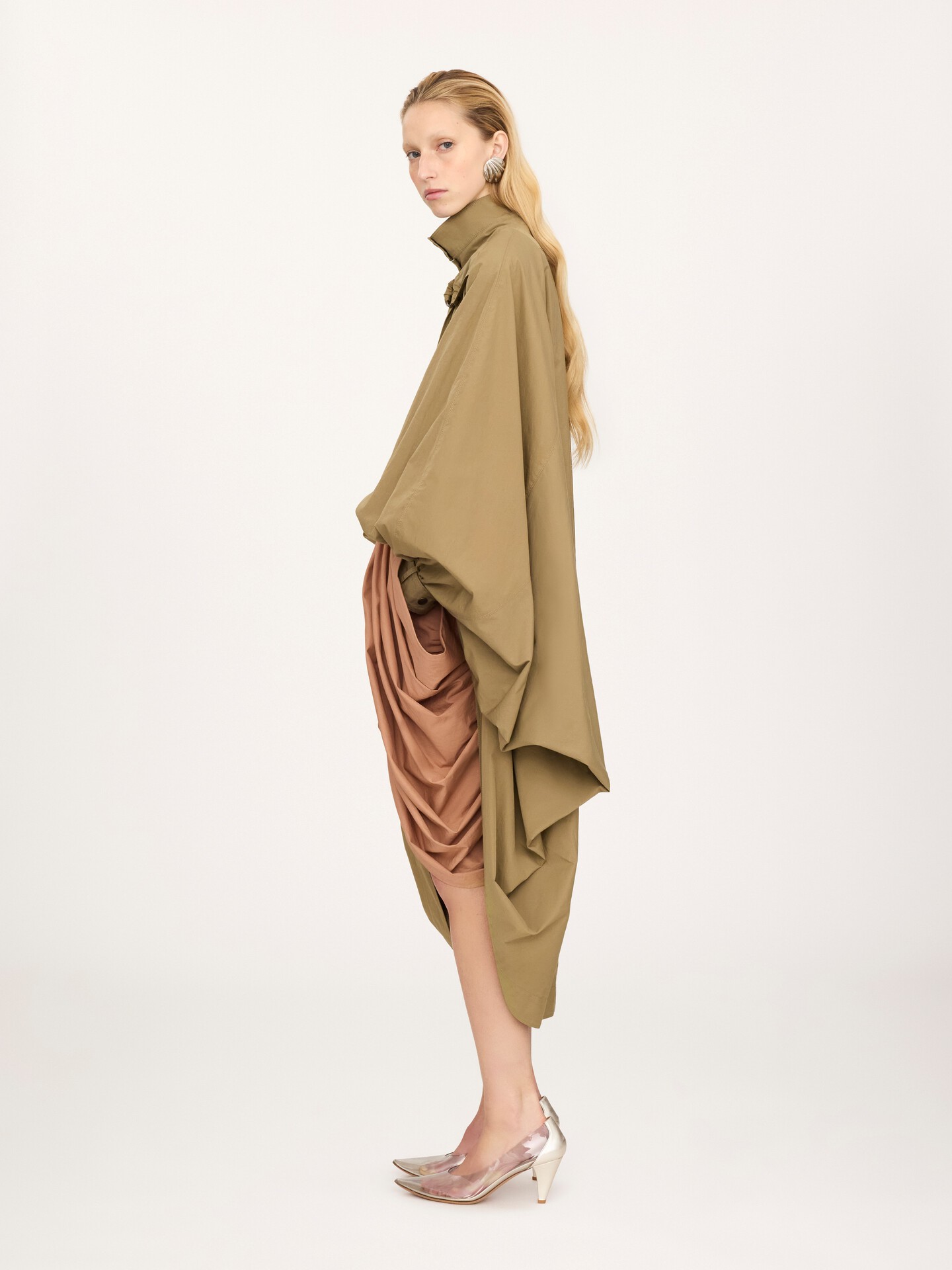 Oversized high-neck cape coat in cotton poplin - 4