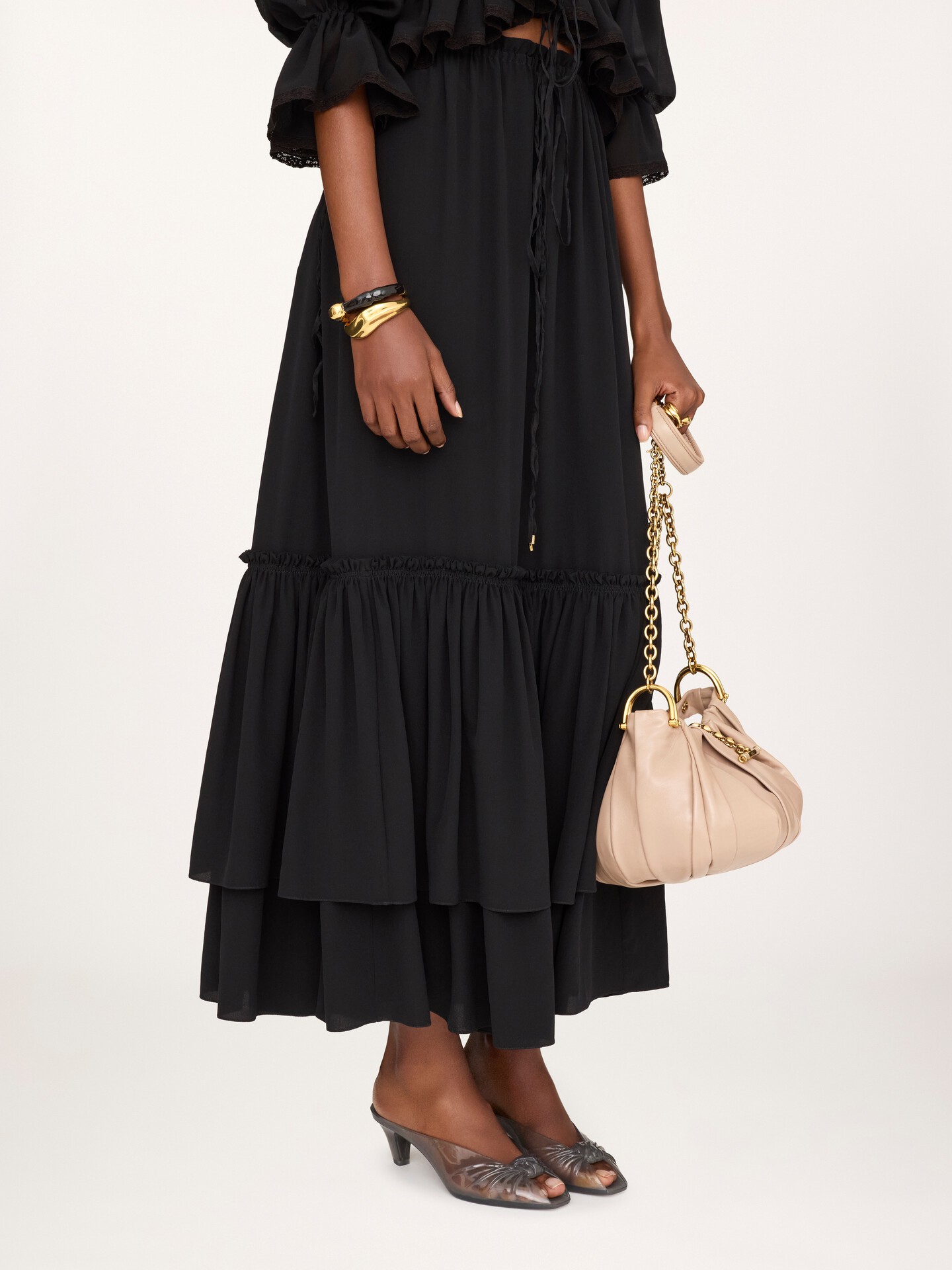 Long ruffled skirt in cr&ecirc;pe de chine - 4