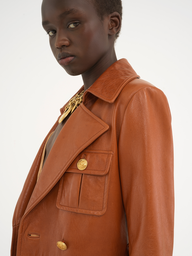 Utilitarian trench coat in soft leather - 12