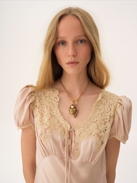 The Château Treasures choker