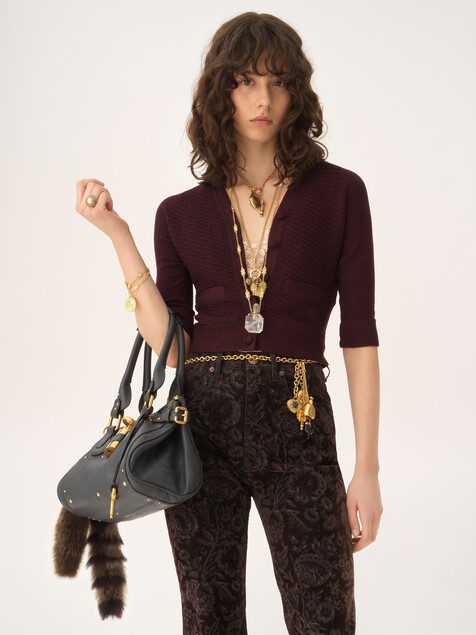 Fitted V-neck cardigan in a wool knit