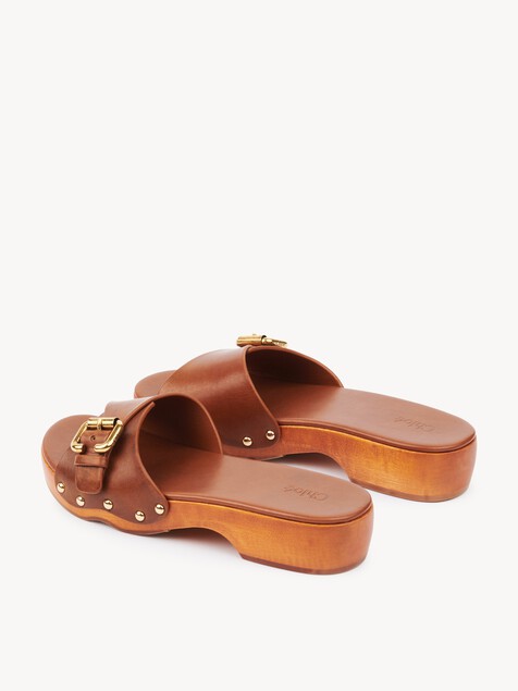 Jeannette mule clog