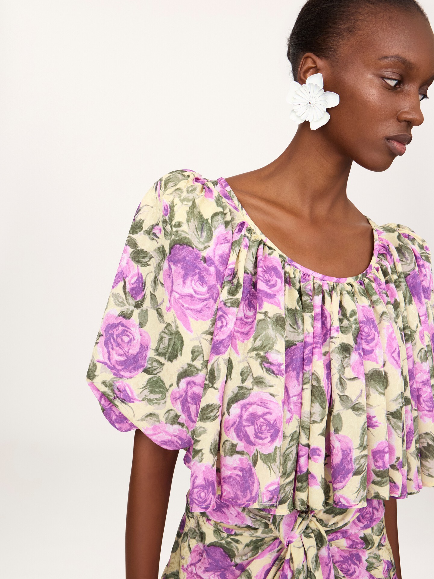 Cropped puff-sleeve top in silk jacquard - 4