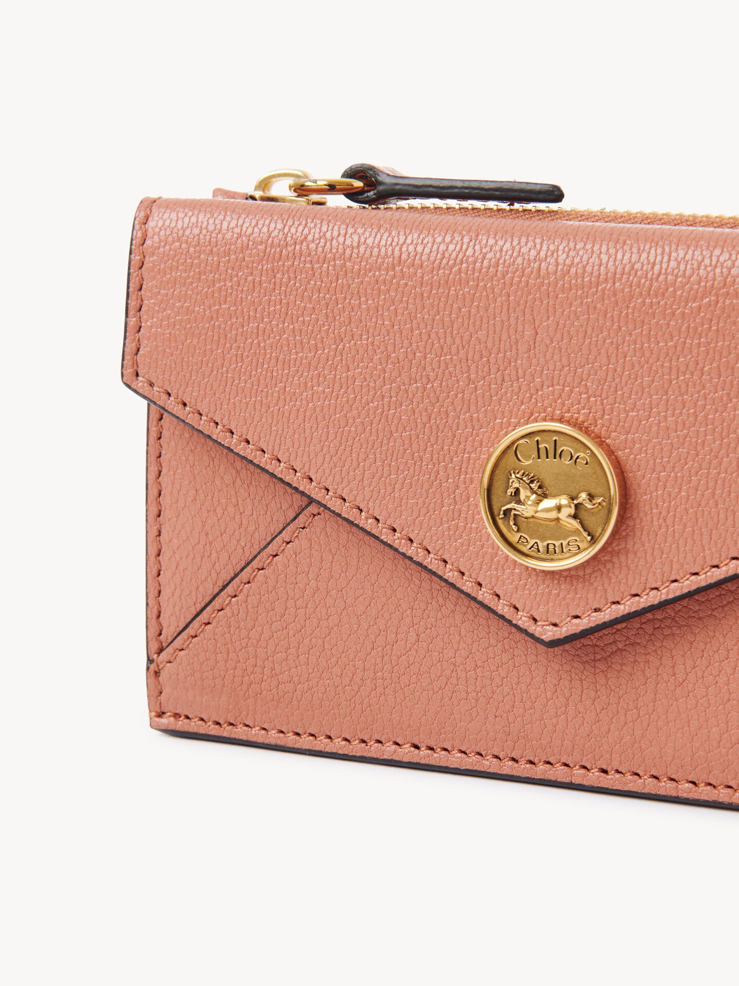 Small Envelope purse with card slots in grained leather - 6