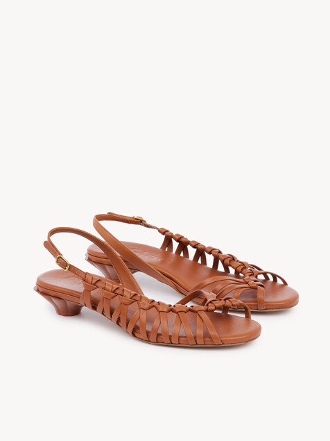 Estra sandal