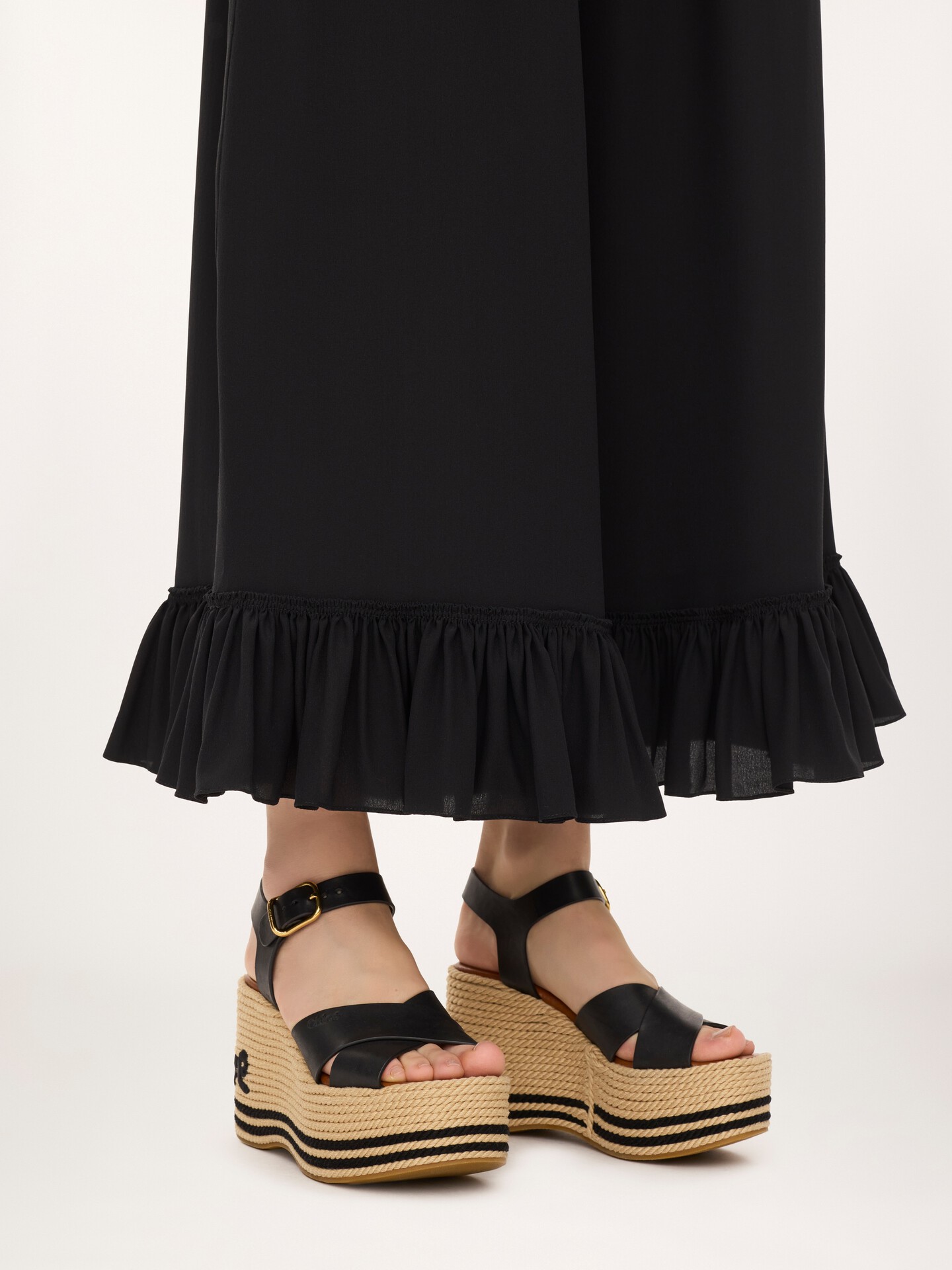 Cropped fluid trousers in cr&ecirc;pe de chine - 7