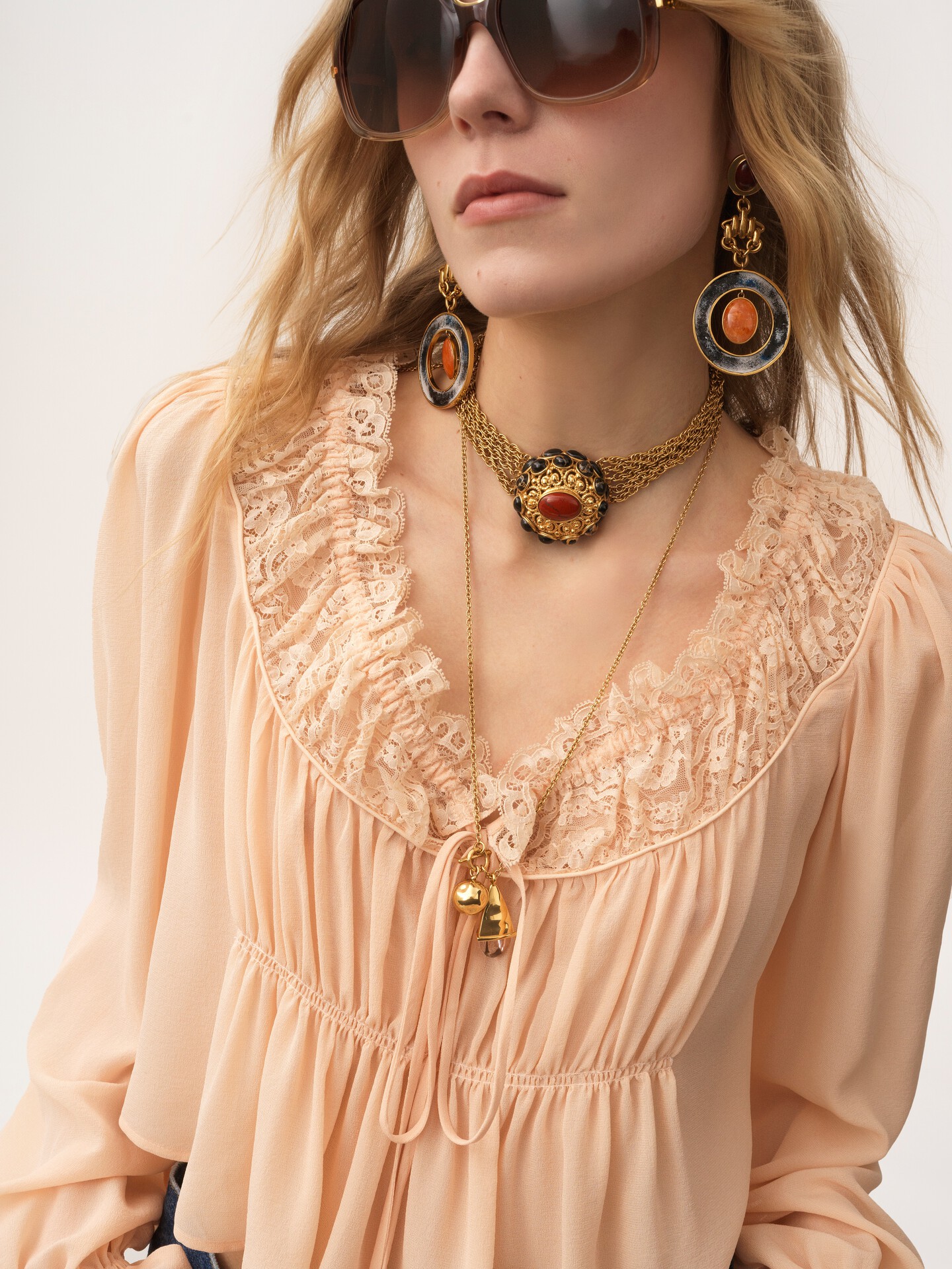 Scoop-neck cropped top in silk georgette & lace - 7