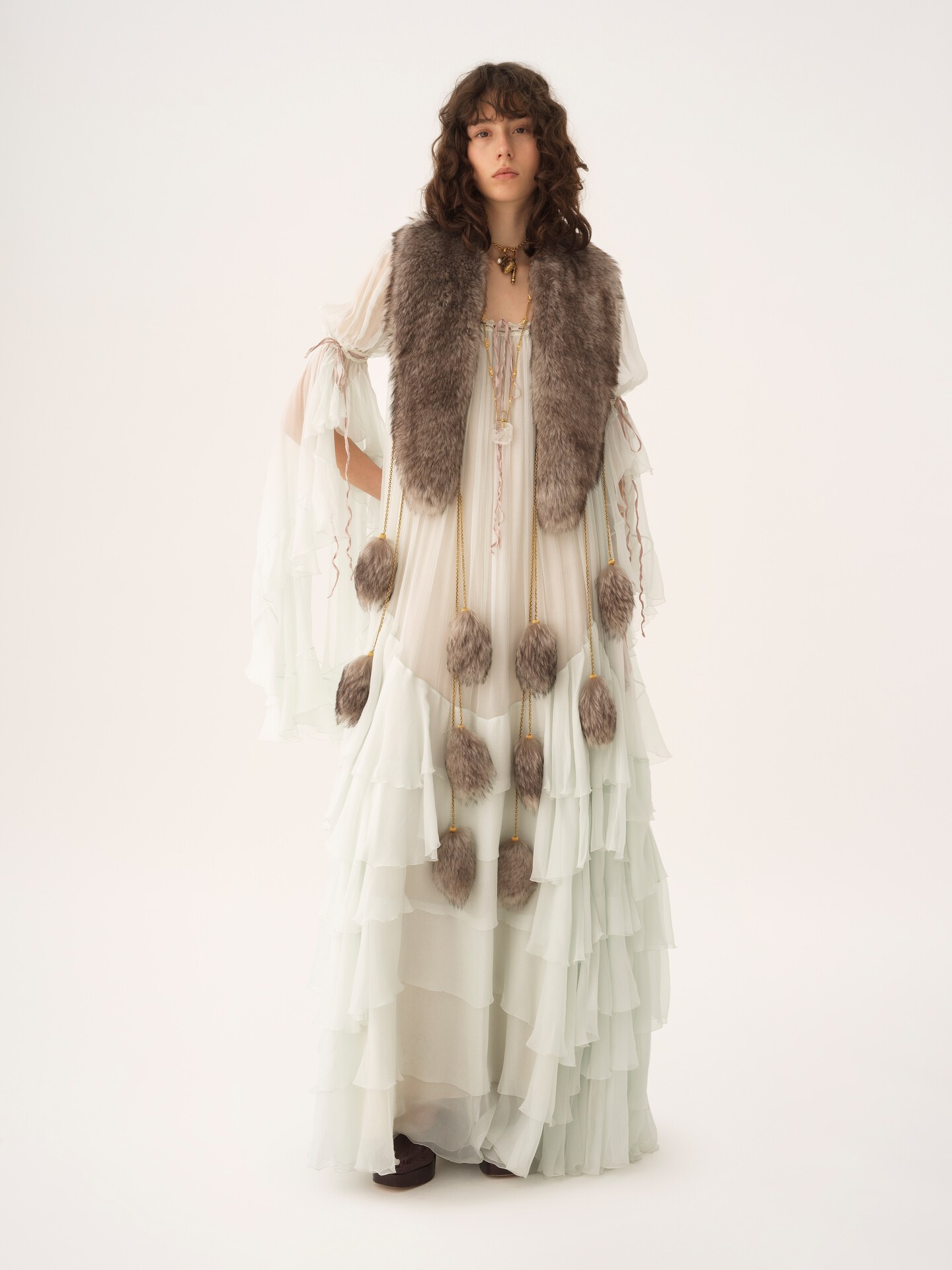 The Treasure Tails scarf in shearling - 2