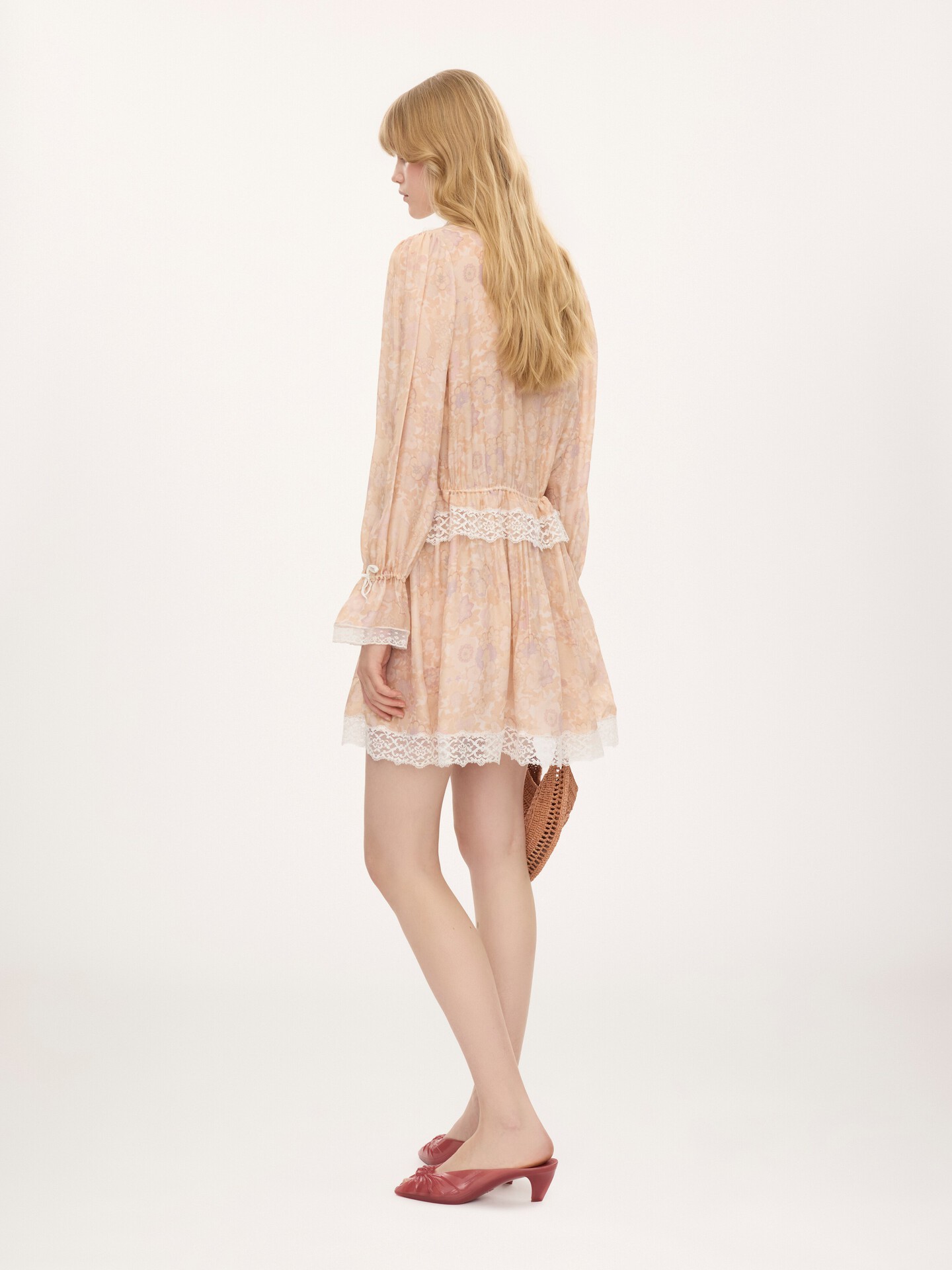 Puff-sleeve mini dress in silk charmeuse & lace - 5