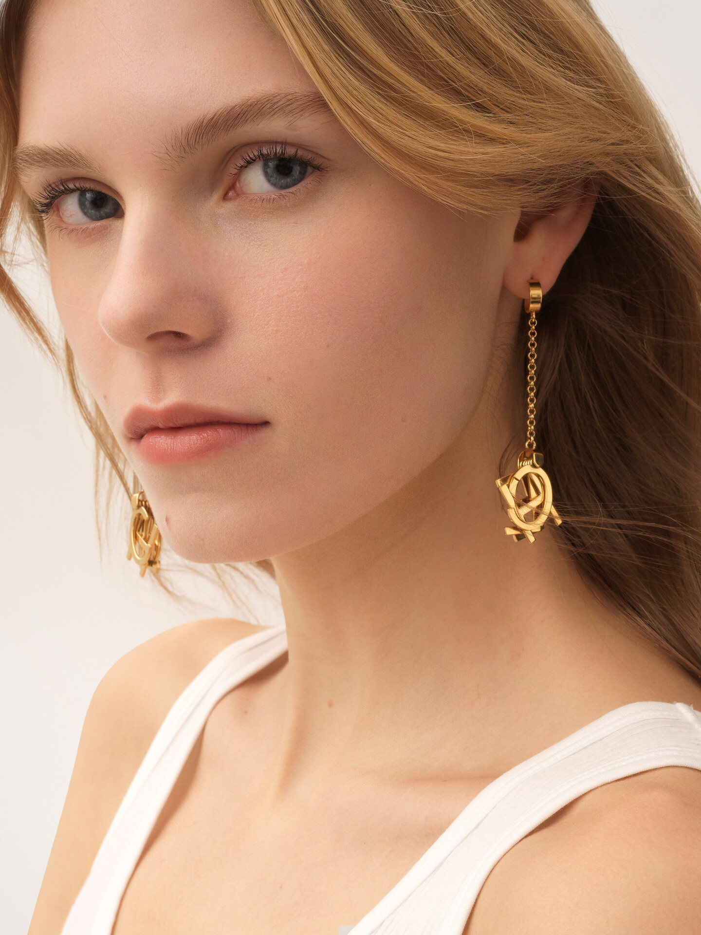 The Chlo&eacute; Letters earrings - 4
