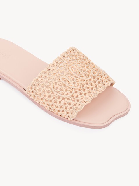 Chloé Soleil slide