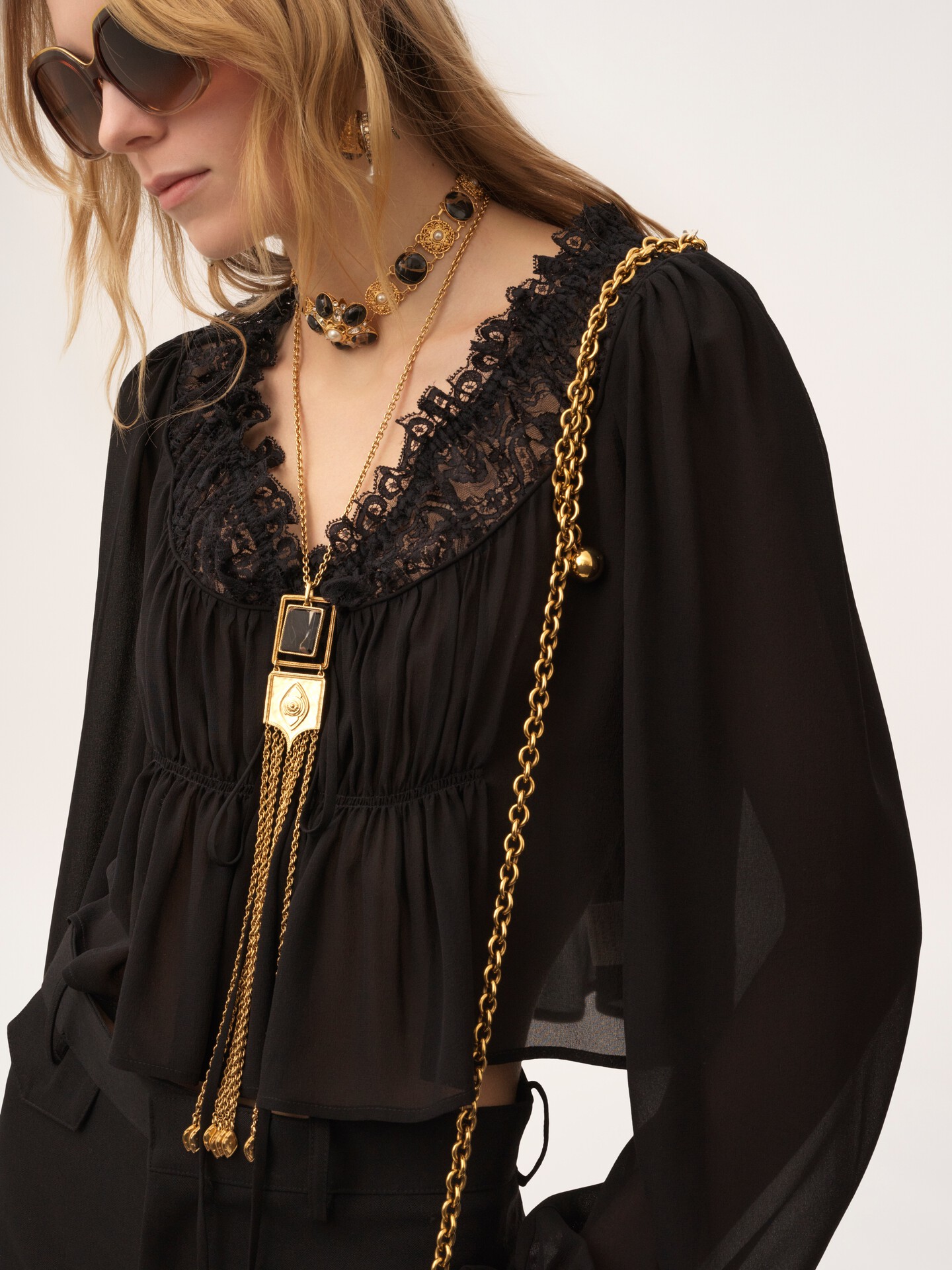 Scoop-neck cropped top in silk georgette & lace - 4