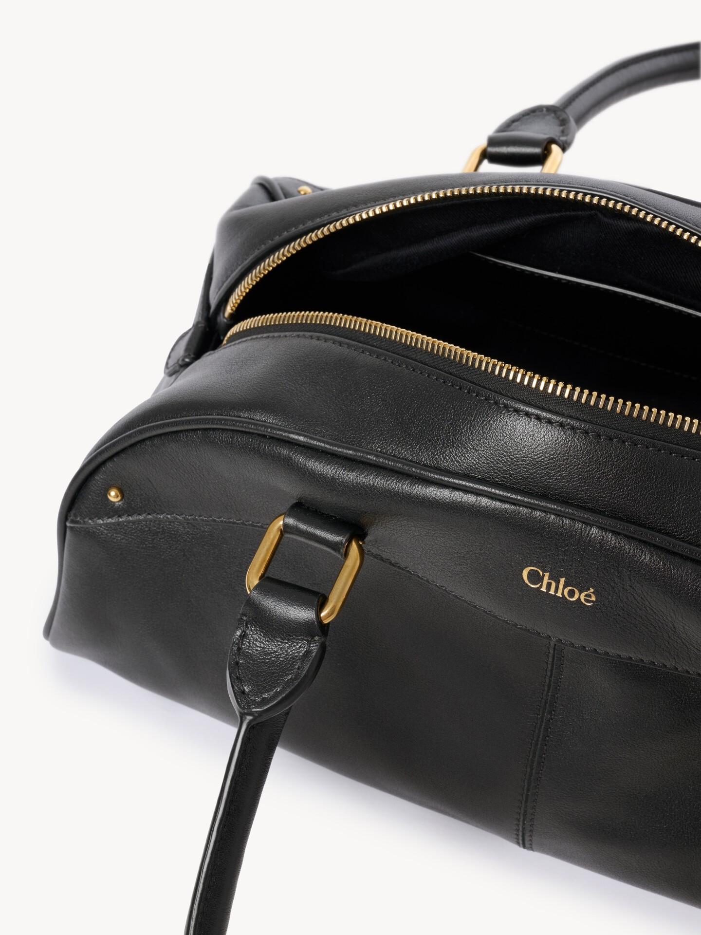 Chlo&eacute; bowling bag in soft leather - 8