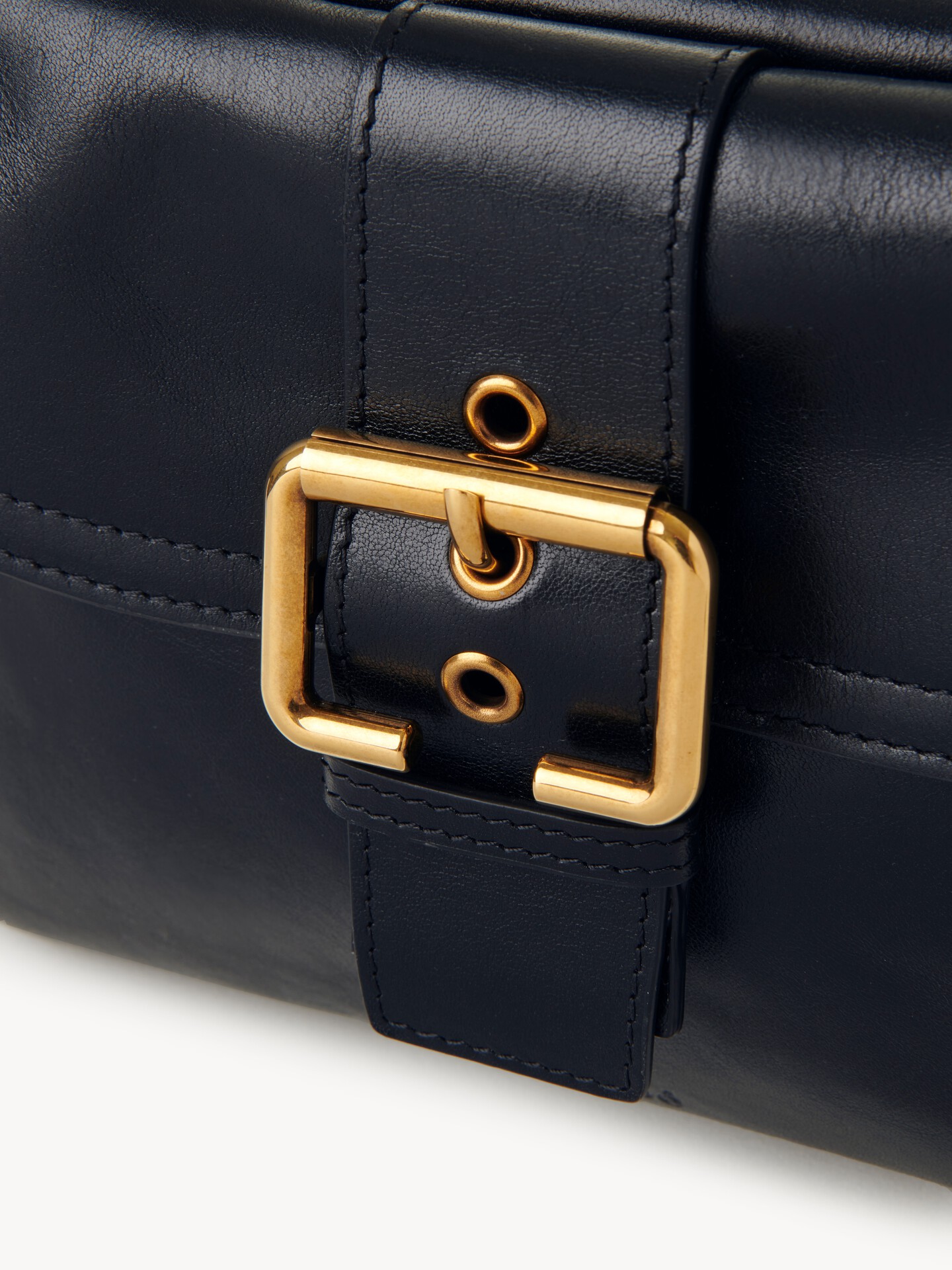 Camera bag in shiny leather - 7