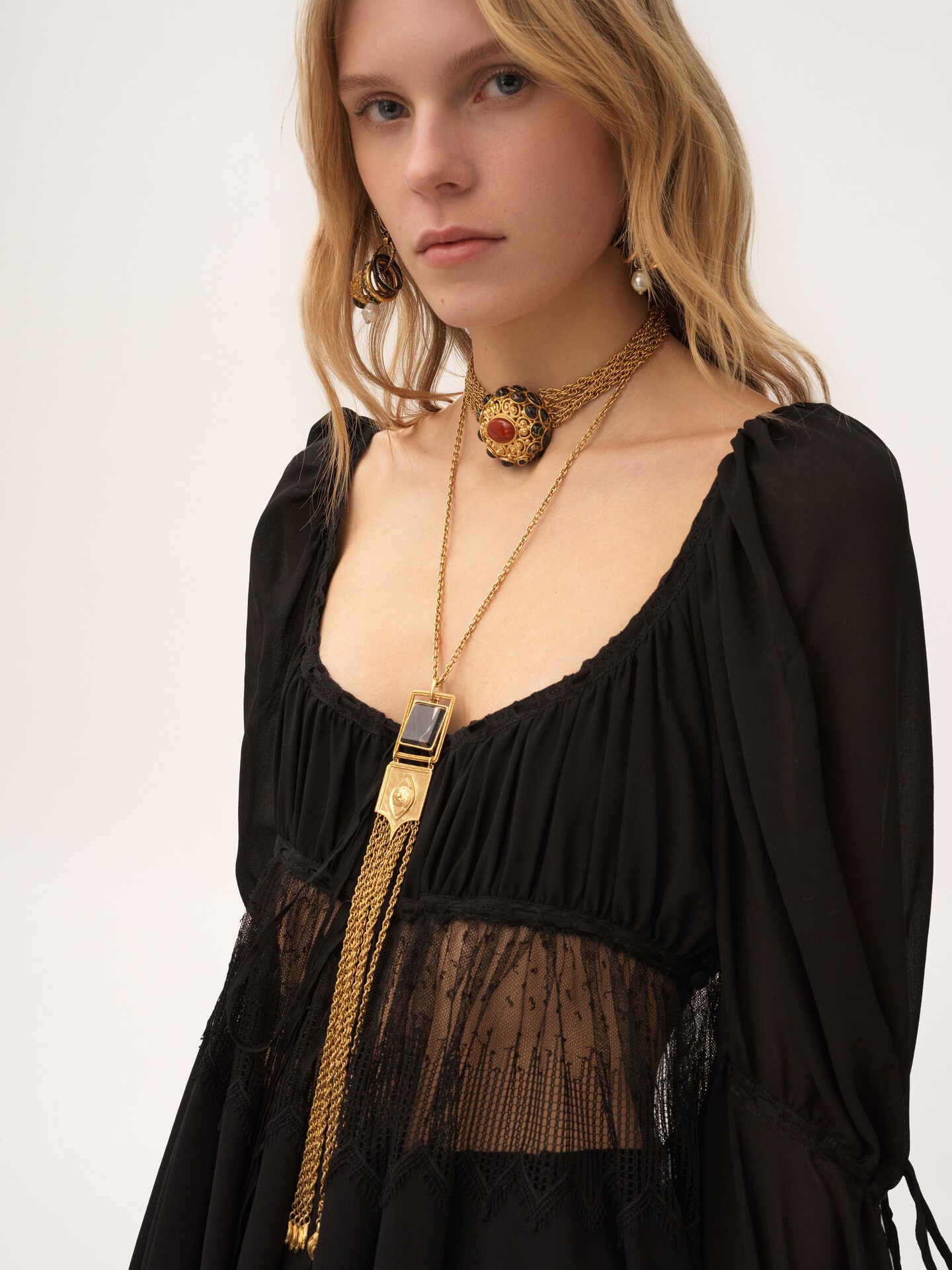 Scoop-neck puff-sleeve top in silk georgette & lace - 6