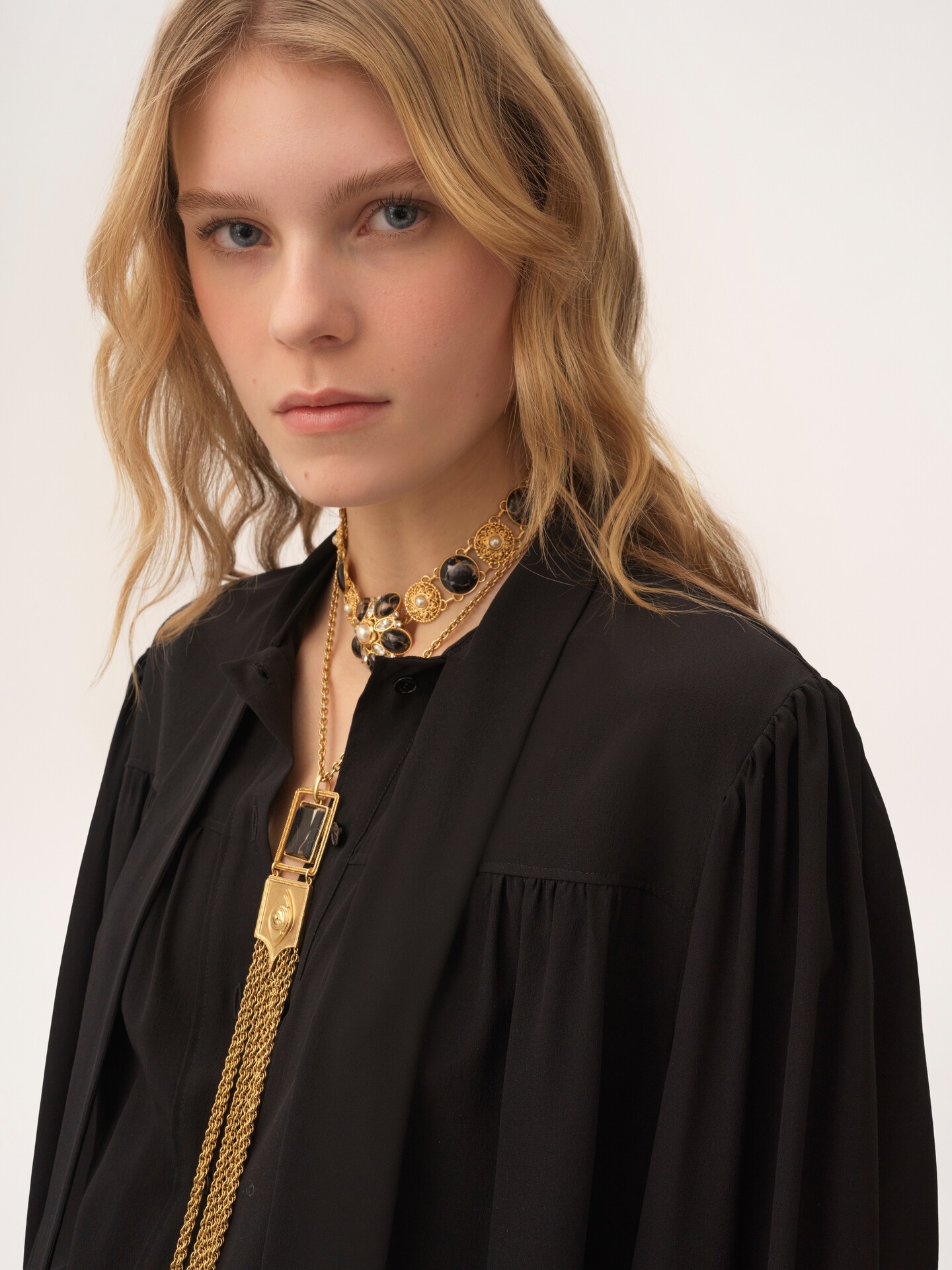 Maxi gathered lavallière blouse in crêpe de chine - 7