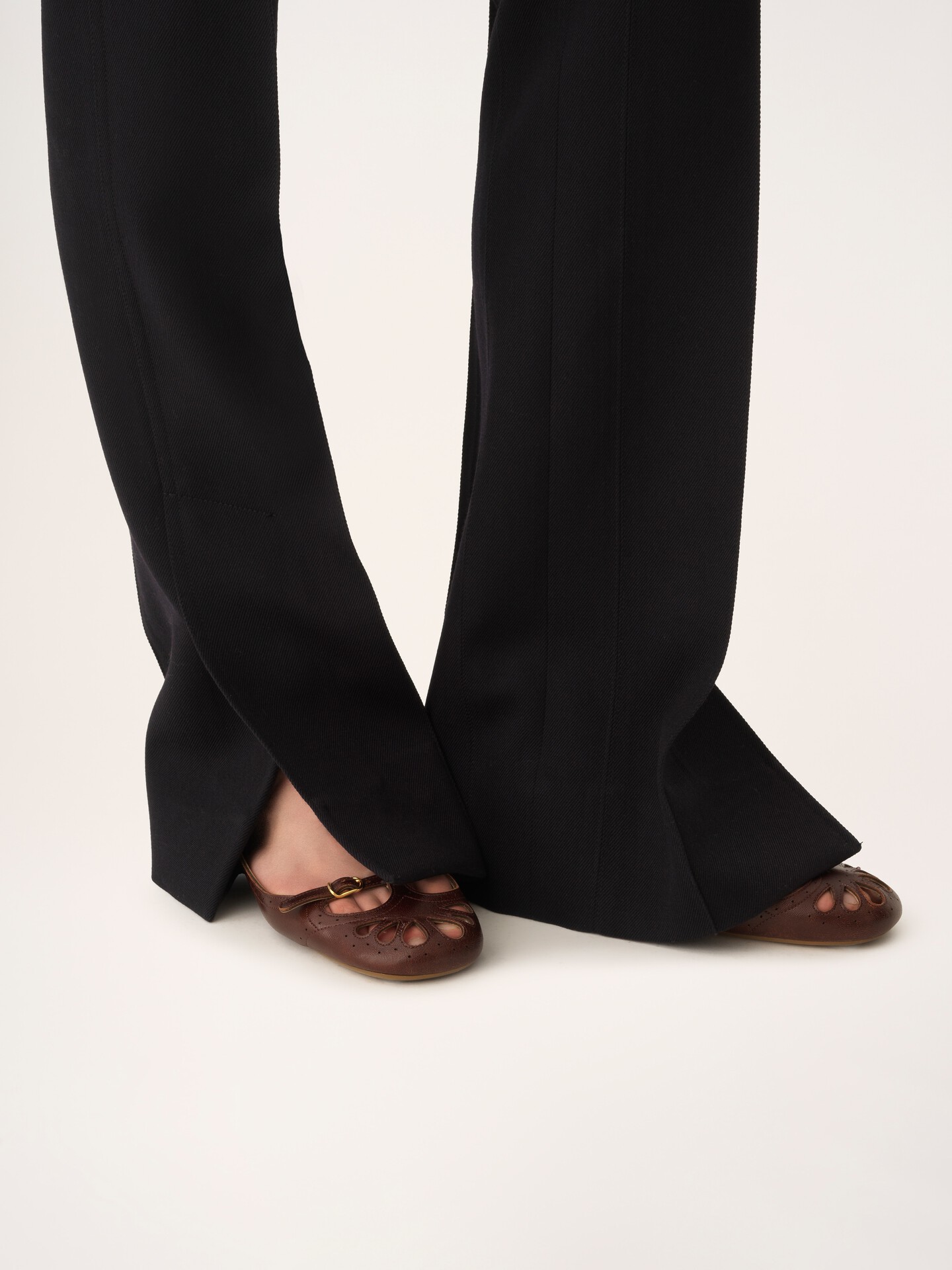 Flared tailored trousers in wool gabardine - 5