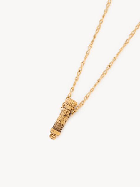 The Chlo&eacute; Elixir pendant necklace