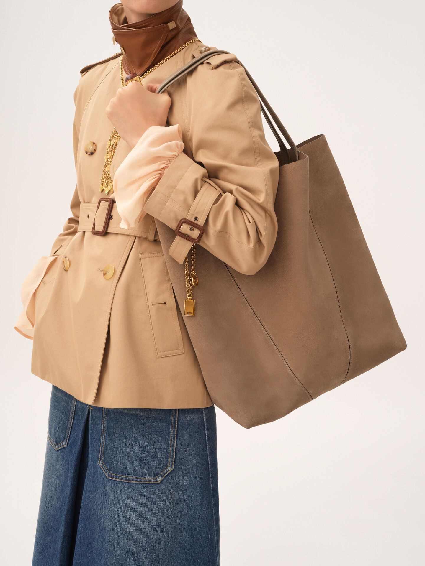 Large Chlo&eacute; Spin tote bag in suede leather - 3