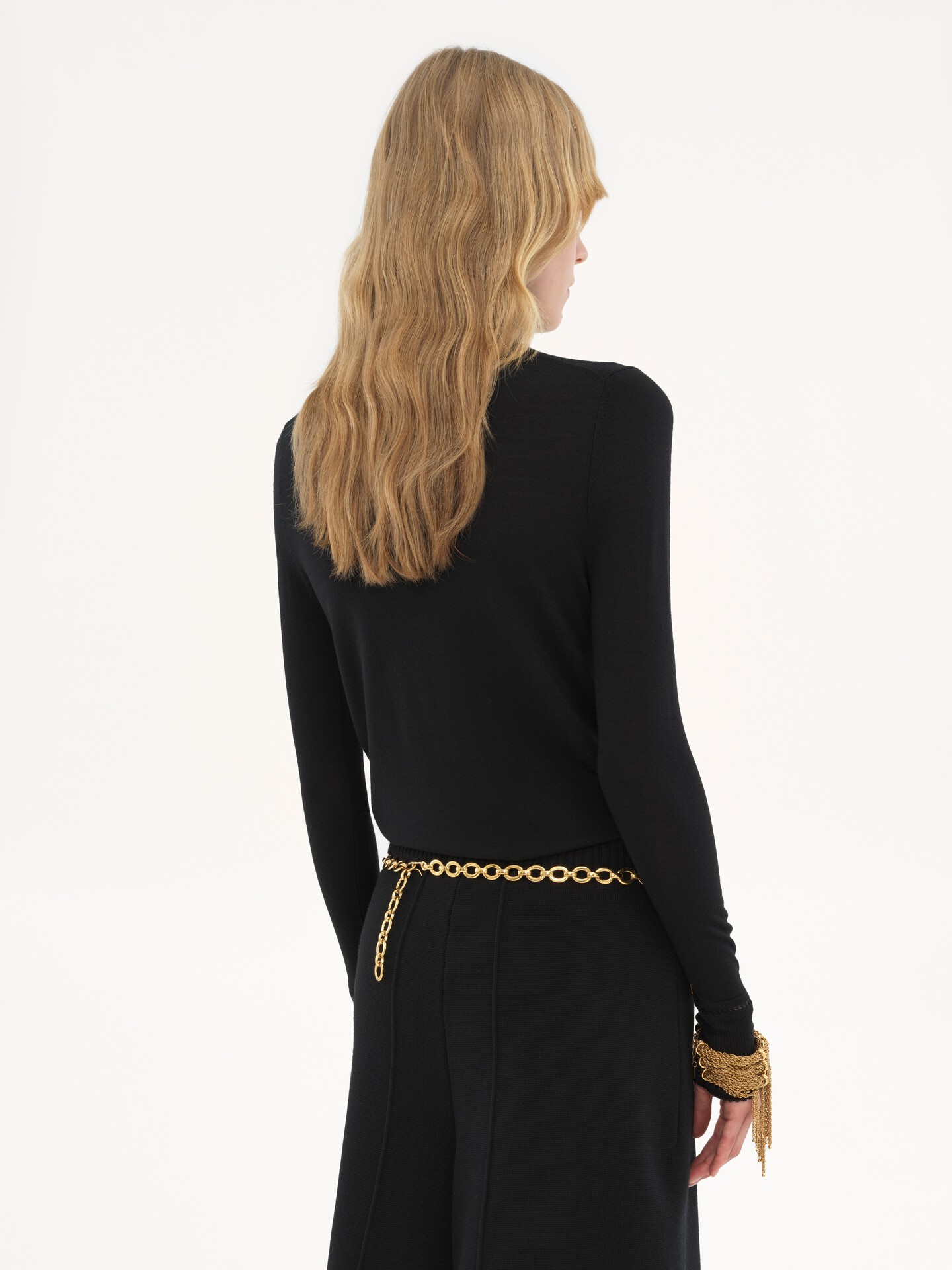 Fitted turtleneck in wool knit - 6