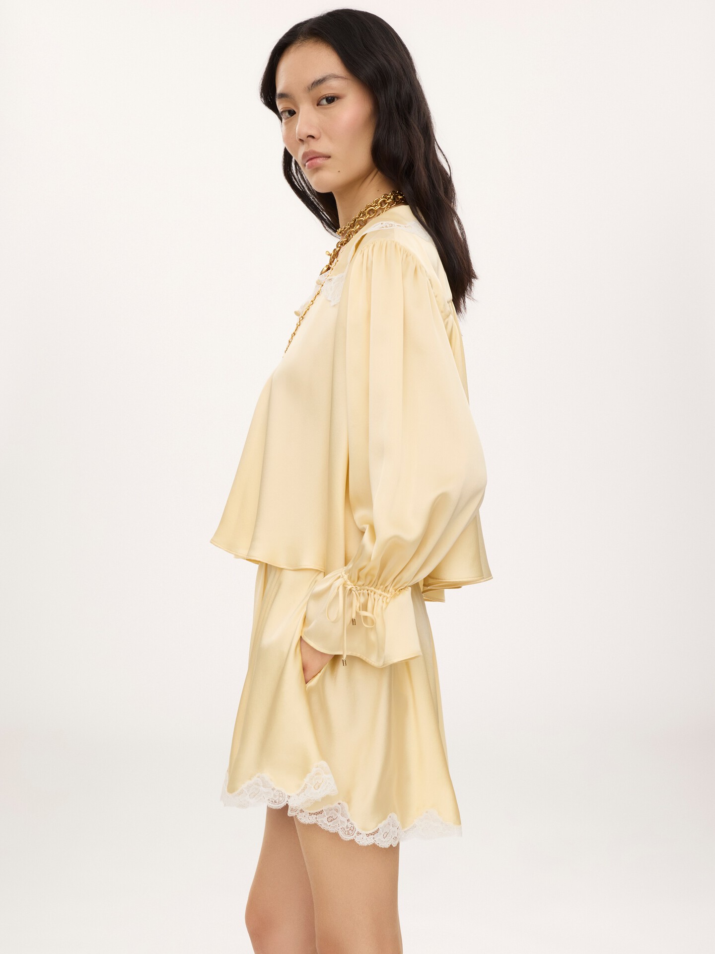Fluid shorts in washed silk satin & lace - 6