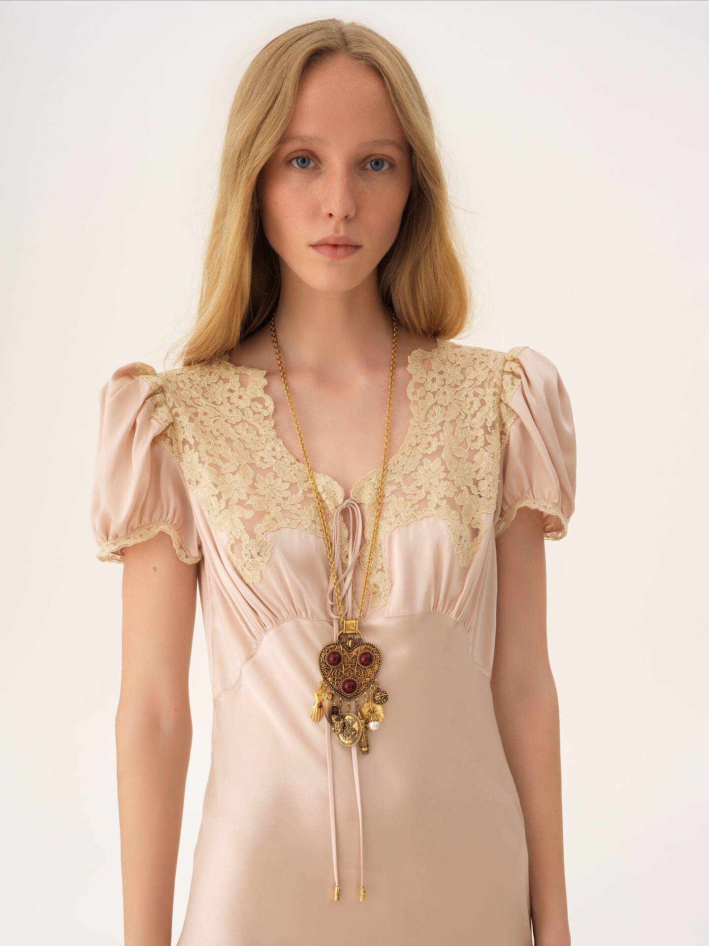 The Chlo&eacute; Heartfull pendant necklace - 3