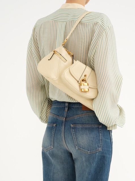 The 99 shoulder bag in grained leather