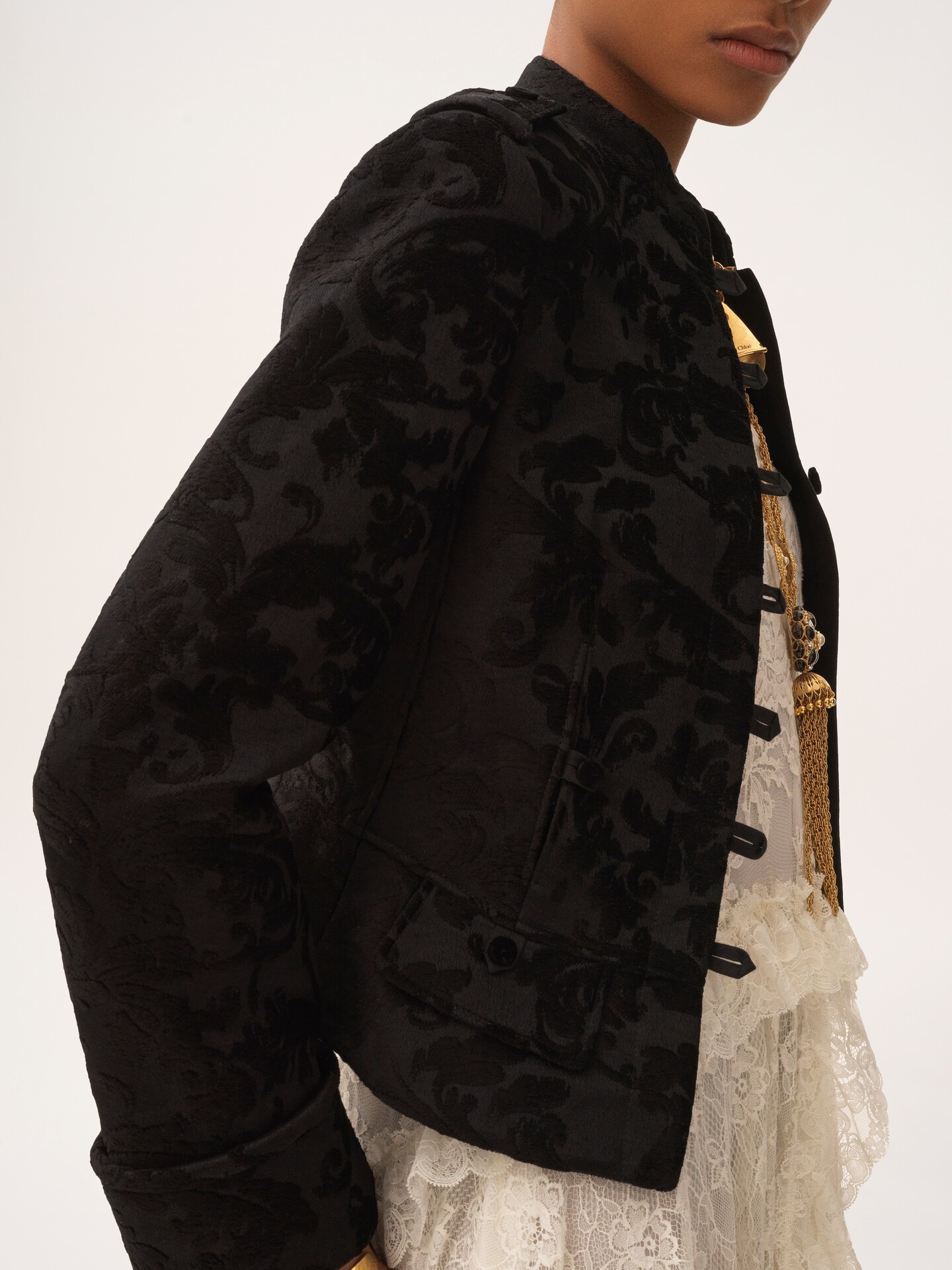 Fitted jacket in floral velvet - 7