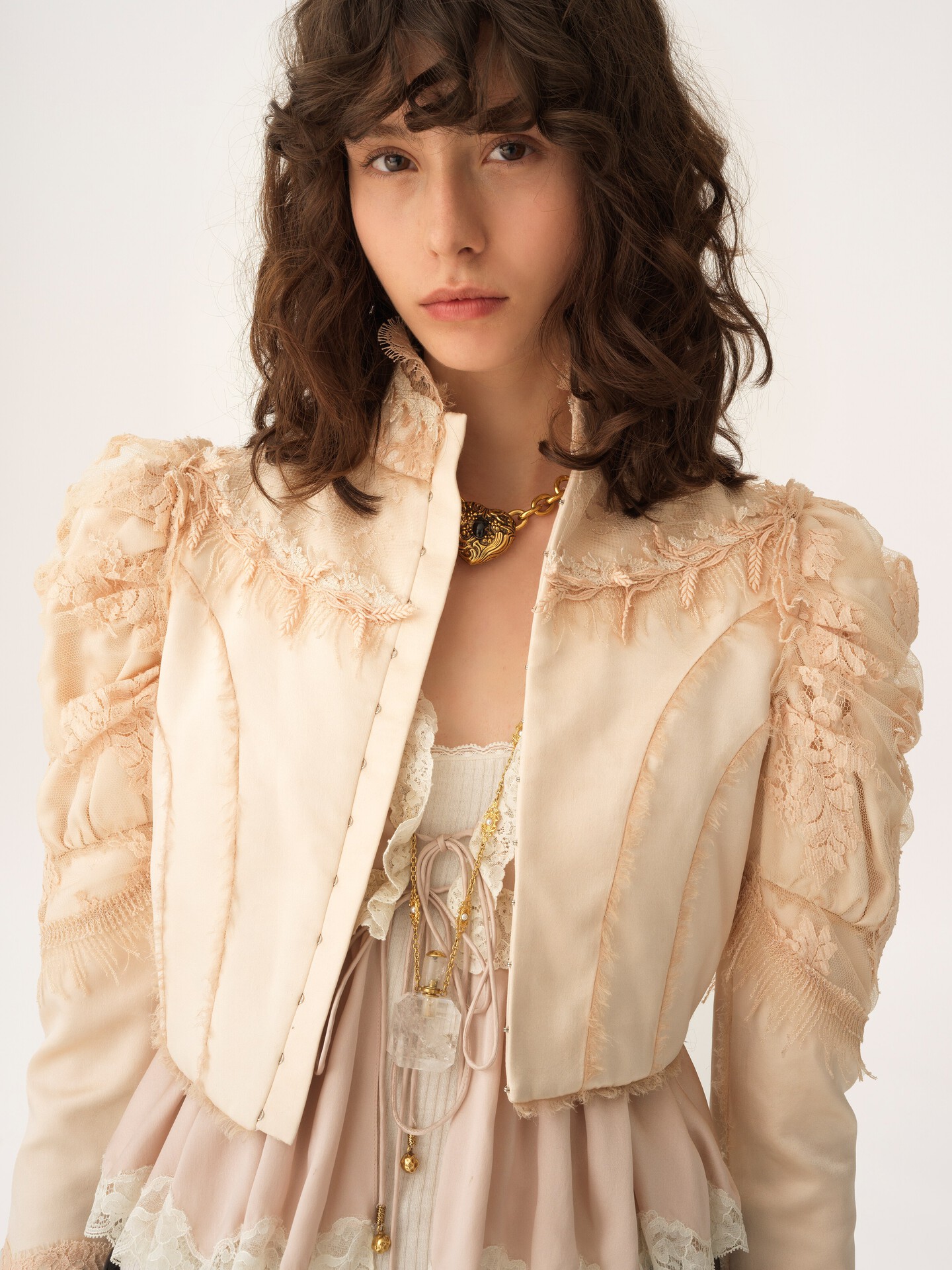 Cropped fitted jacket in silk duchess satin & lace - 6