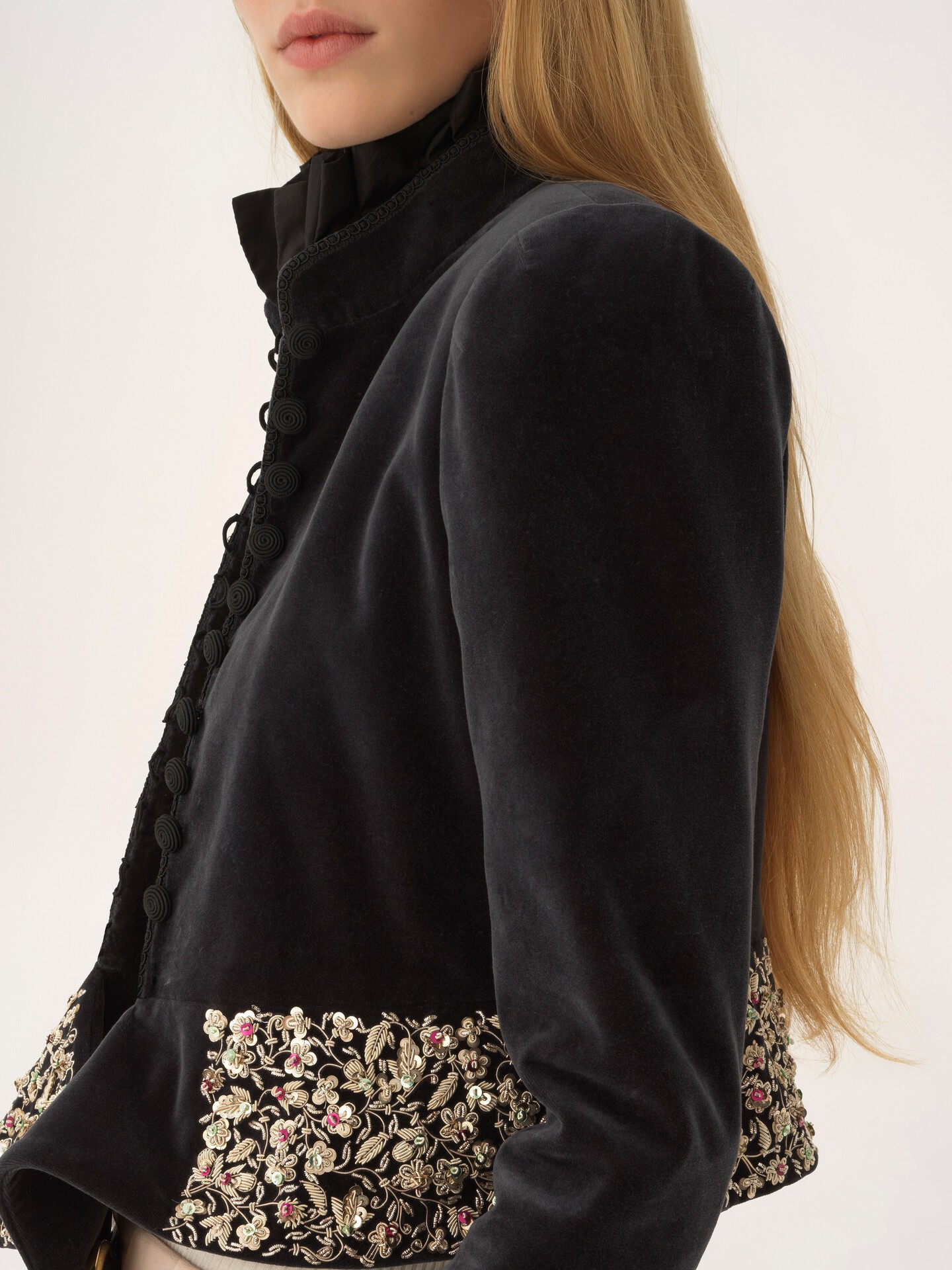 Fitted Spencer jacket in velvet - 8