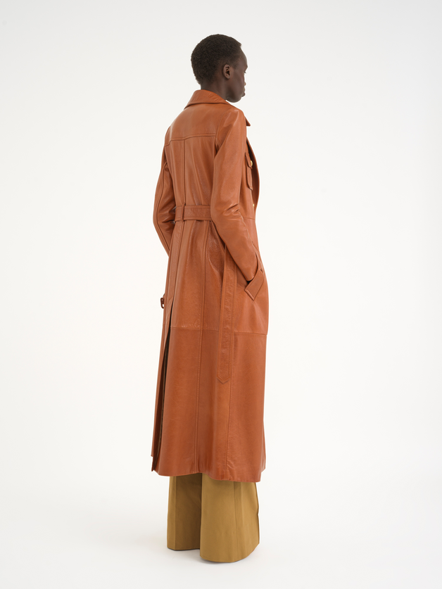 Utilitarian trench coat in soft leather - 9