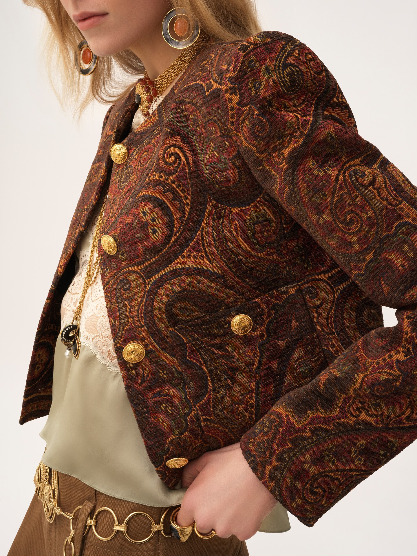 Boxy collarless jacket in tapestry jacquard - 4