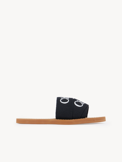 Woody sandals