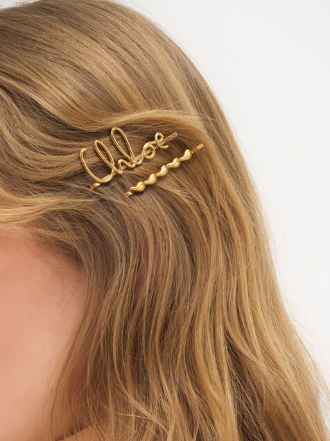 The Chlo&eacute; Iconic hair clips