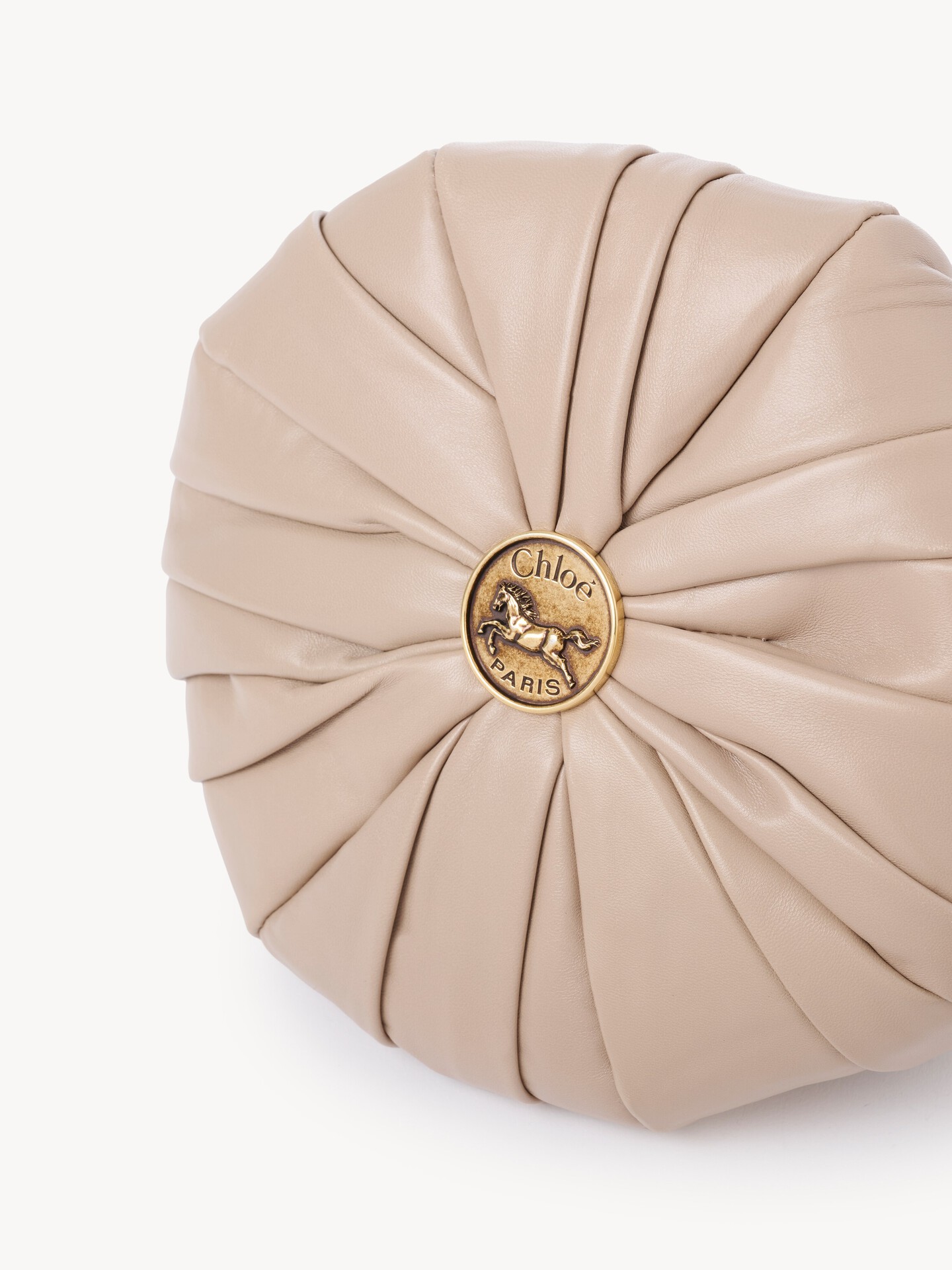 Chlo&eacute; Pliss&eacute; shoulder bag with chain in pleated leather - 7