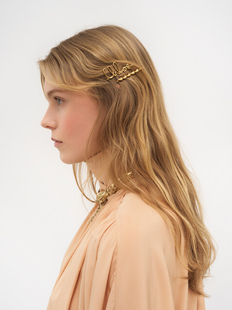The Chlo&eacute; Iconic hair clips