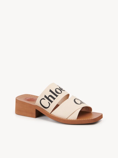 Woody heeled mule
