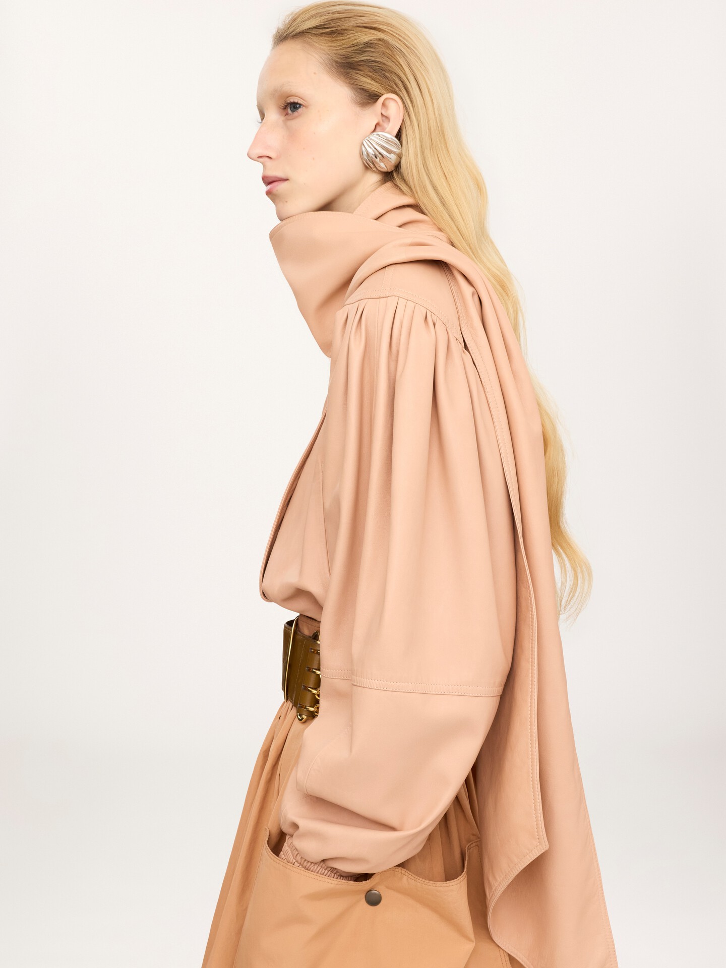 Cropped scarf leather jacket - 6