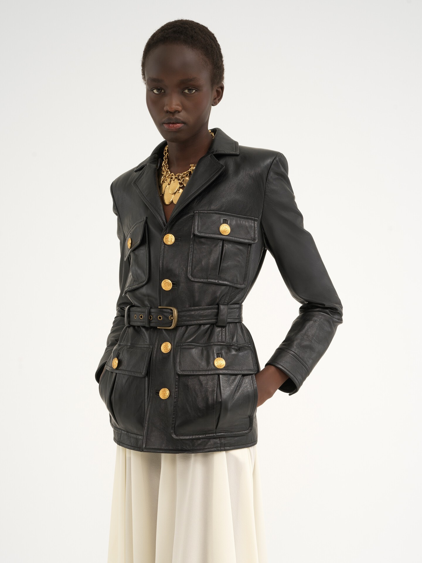 Utilitarian jacket in leather - 13