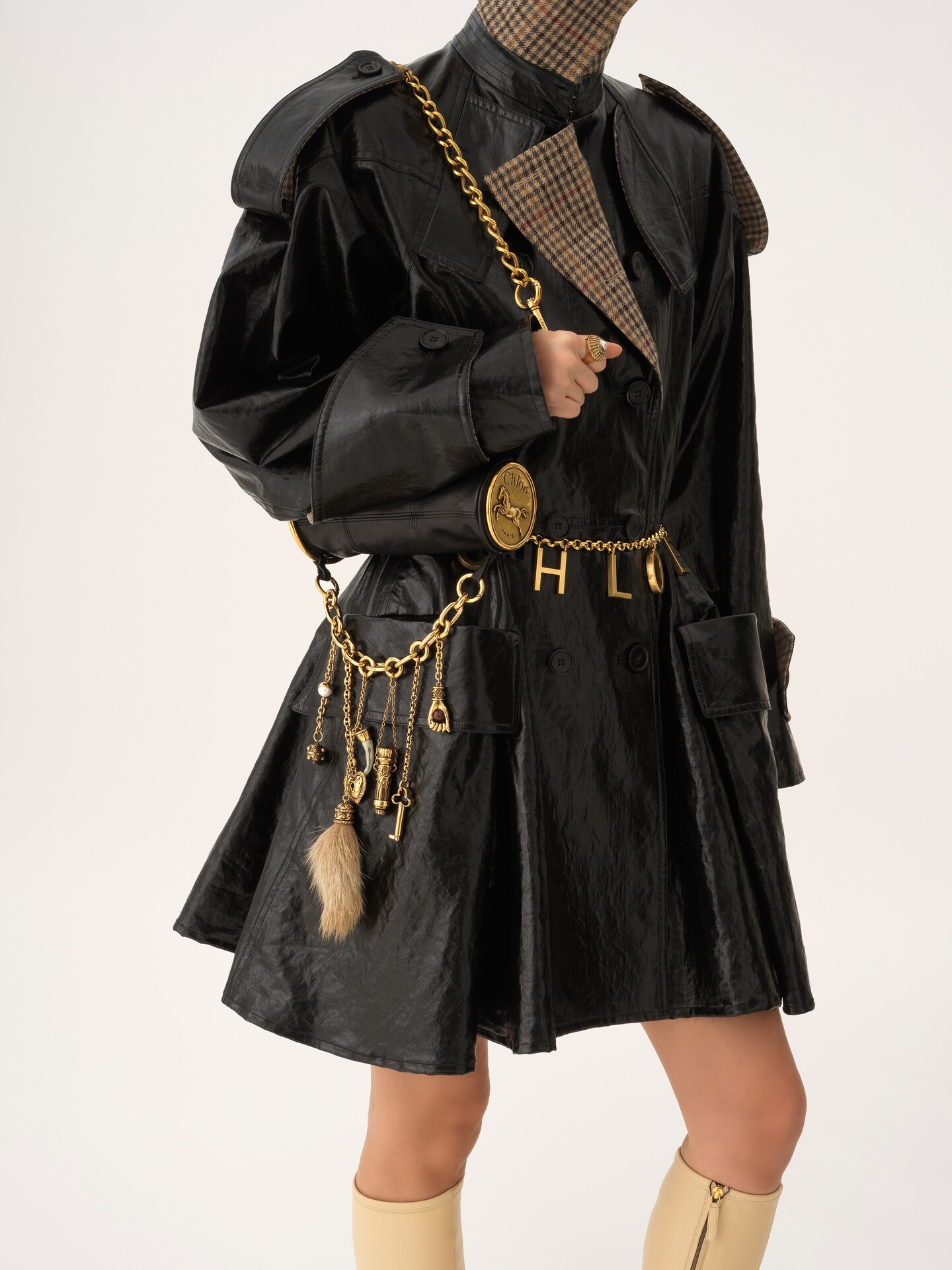 Ch&acirc;teau Treasures shoulder bag in grained leather - 3