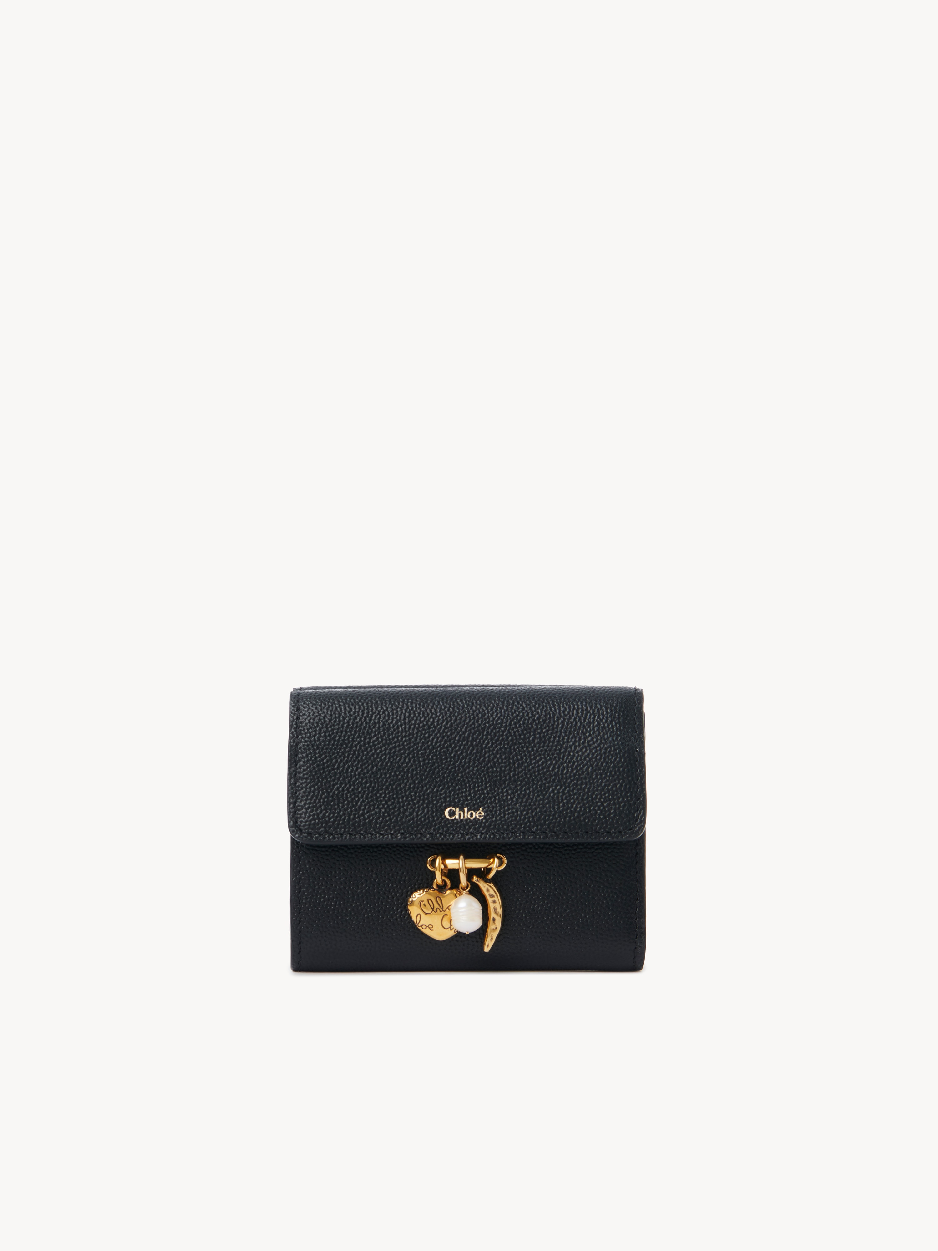 Chlo&eacute; Charms long wallet with flap in grained leather - NaN