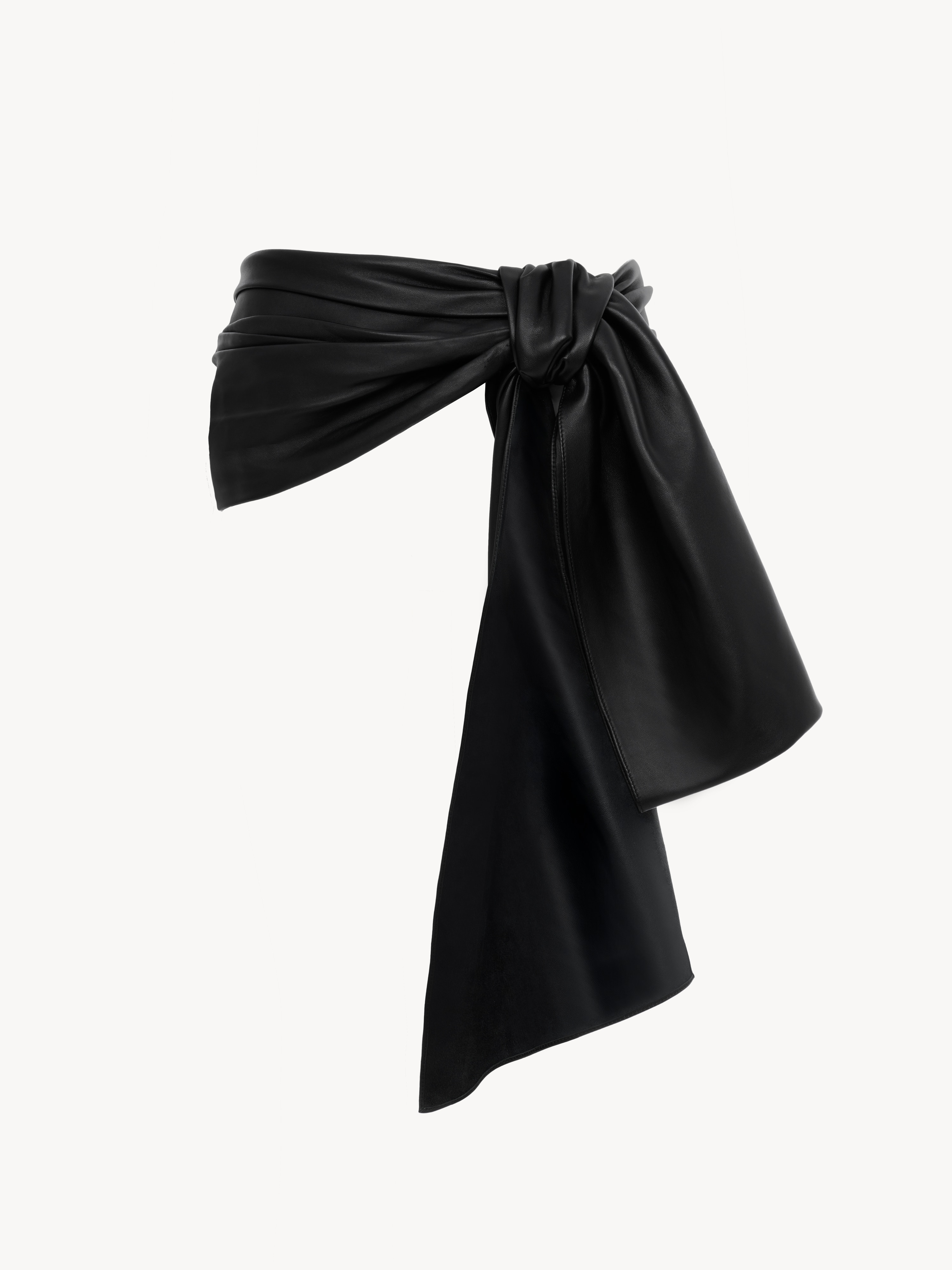 Collarless fitted jacket in wool cr&ecirc;pe - NaN